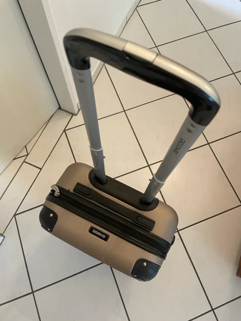 Handgepäckskoffer mieten in Aachen – Bild 2