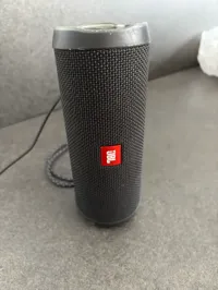 JBL Flip 4