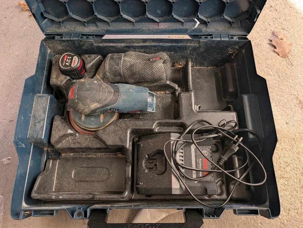 Bosch Professional Exzenterschleifer GEX 12V-125 mit Koffer mieten