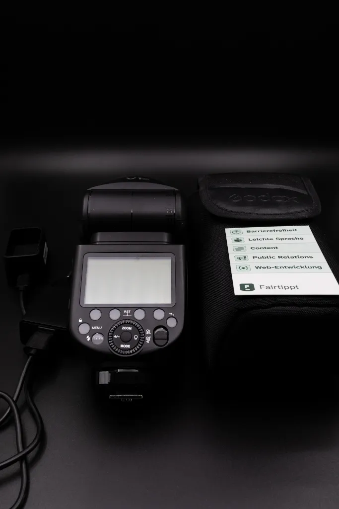 Godox V1 Blitzgerät (Speedlight) mit Rundkopf für Canon