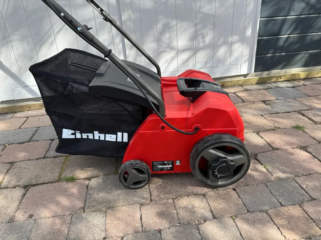 Aerifizierer Einhell 1,2 kW mit Fangsack 